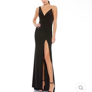 MAC DUGGAL SZ 6 ASYMMETRICAL PEARL STRAP BLACK GOWN nwt